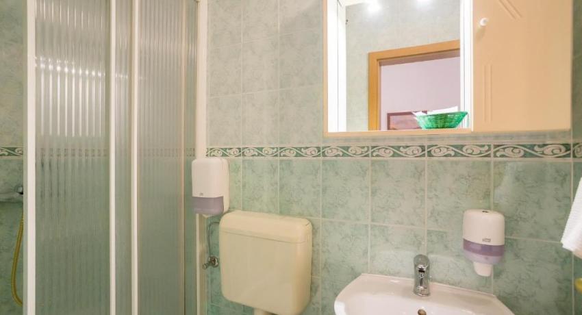 Sunshine Apartments– 📍Iva Vojnovića 11A, Lapad, 20000 Dubrovnik, Croatie