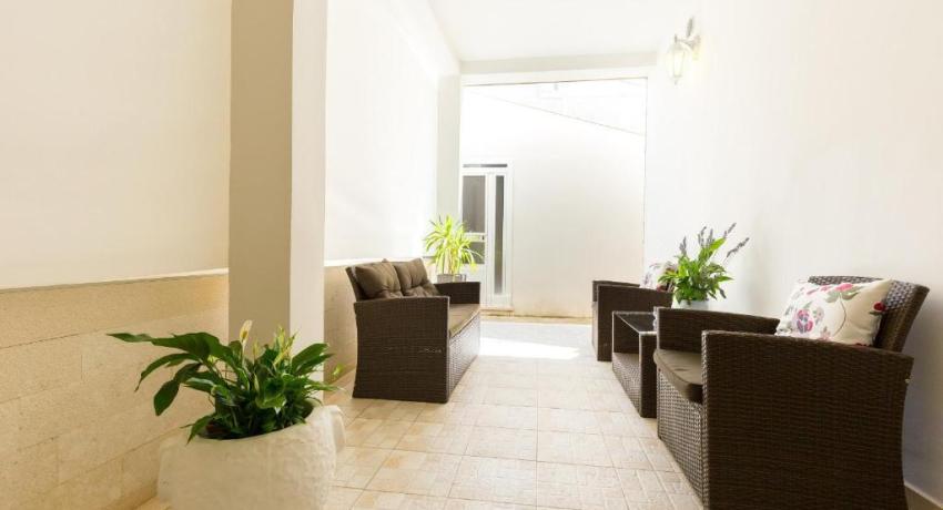 Sunshine Apartments– 📍Iva Vojnovića 11A, Lapad, 20000 Dubrovnik, Croatie