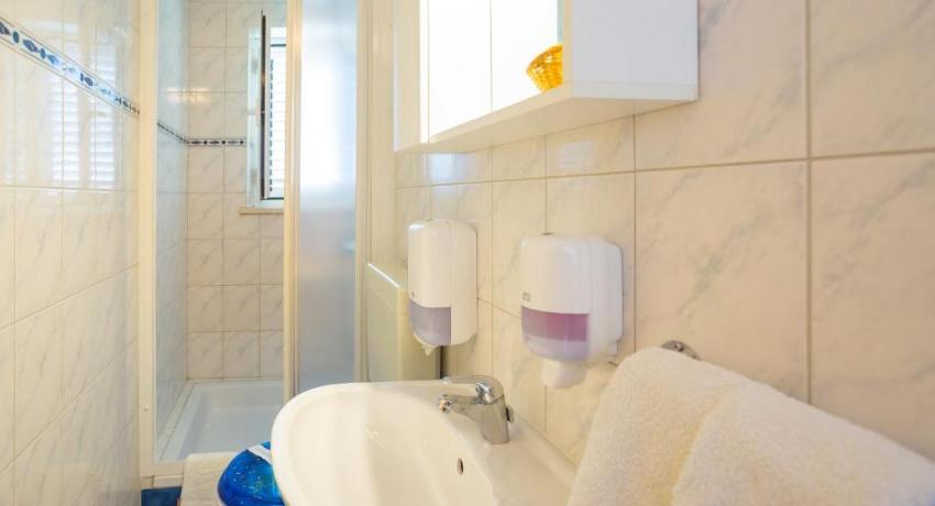 Sunshine Apartments– 📍Iva Vojnovića 11A, Lapad, 20000 Dubrovnik, Croatie