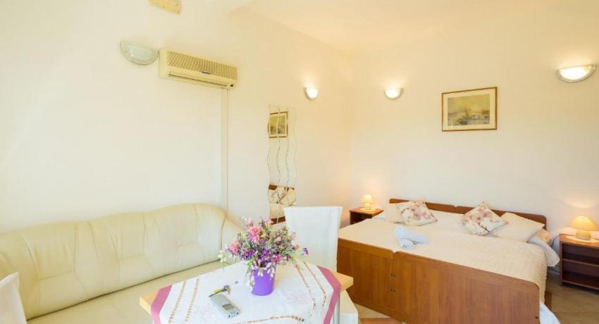 Sunshine Apartments– 📍Iva Vojnovića 11A, Lapad, 20000 Dubrovnik, Croatie