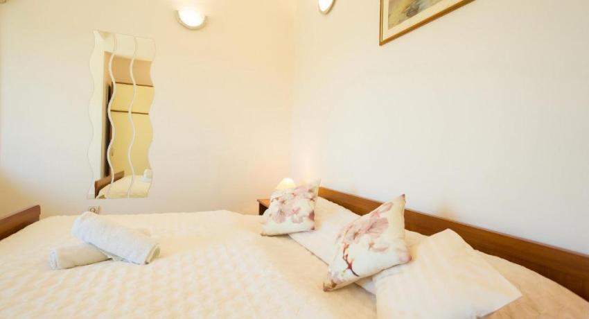 Sunshine Apartments– 📍Iva Vojnovića 11A, Lapad, 20000 Dubrovnik, Croatie
