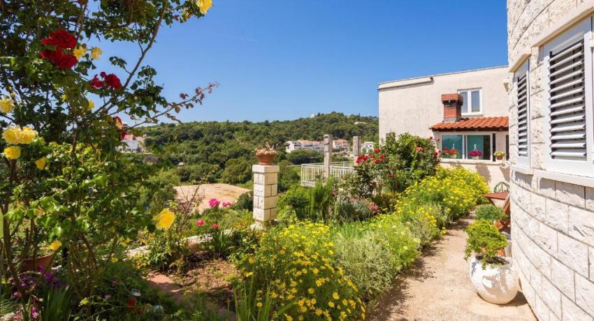 Sunshine Apartments– 📍Iva Vojnovića 11A, Lapad, 20000 Dubrovnik, Croatie