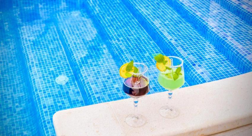 De luxe Villa Palace Al Nera 2 swimming pools at sea 📍Planikovica VII, 21223 Trogir, Croatie