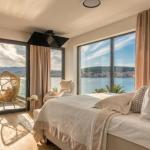 De luxe Villa Palace Al Nera 2 swimming pools at sea 📍Planikovica VII, 21223 Trogir, Croatie