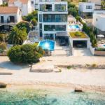 De luxe Villa Palace Al Nera 2 swimming pools at sea 📍Planikovica VII, 21223 Trogir, Croatie