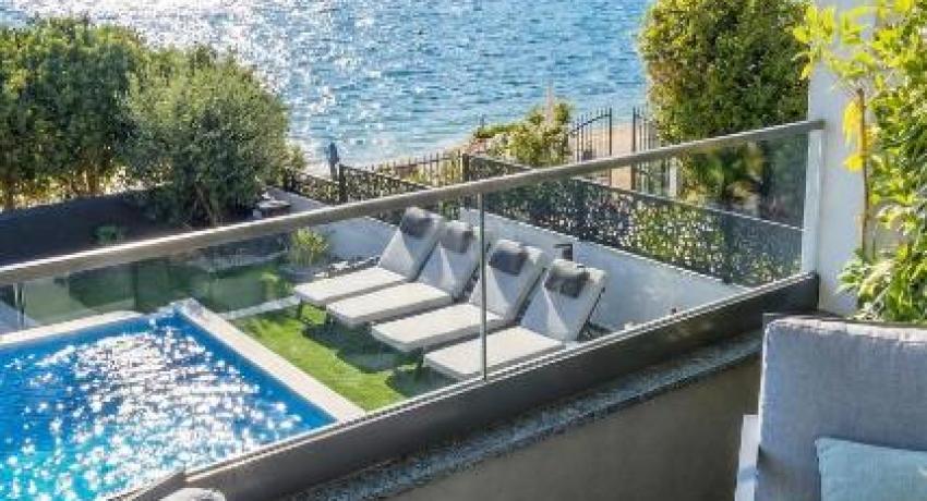De luxe Villa Palace Al Nera 2 swimming pools at sea 📍Planikovica VII, 21223 Trogir, Croatie