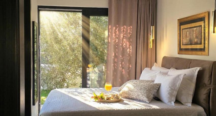 De luxe Villa Palace Al Nera 2 swimming pools at sea 📍Planikovica VII, 21223 Trogir, Croatie