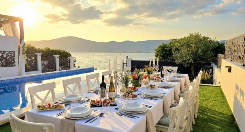 De luxe Villa Palace Al Nera 2 swimming pools at sea 📍Planikovica VII, 21223 Trogir, Croatie
