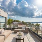 De luxe Villa Palace Al Nera 2 swimming pools at sea 📍Planikovica VII, 21223 Trogir, Croatie