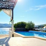 De luxe Villa Palace Al Nera 2 swimming pools at sea 📍Planikovica VII, 21223 Trogir, Croatie