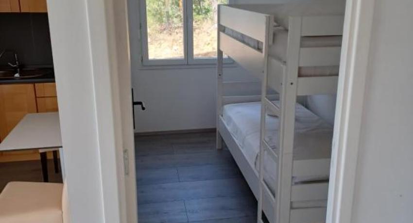 APARTMANI JELIĆ 📍 Put Starog Sela 49, 21310 Stanići, Croatie