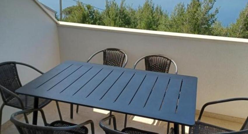 APARTMANI JELIĆ 📍 Put Starog Sela 49, 21310 Stanići, Croatie