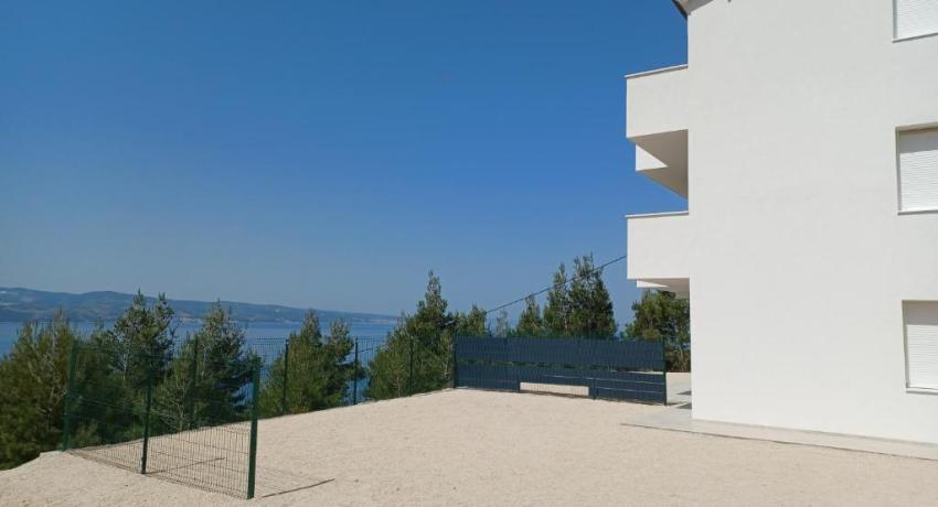 APARTMANI JELIĆ 📍 Put Starog Sela 49, 21310 Stanići, Croatie