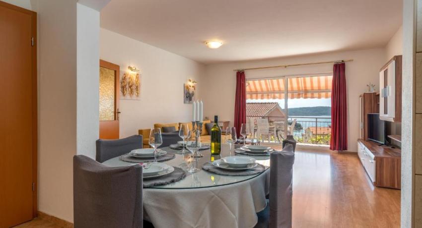 Comfortable apartment near the sea 📍Put Salduna I 10, 21220 Trogir, Croatie