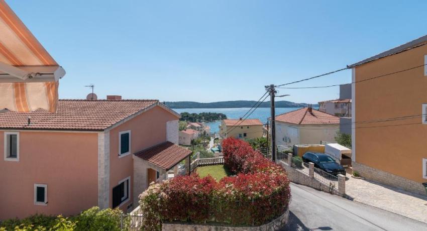 Comfortable apartment near the sea 📍Put Salduna I 10, 21220 Trogir, Croatie