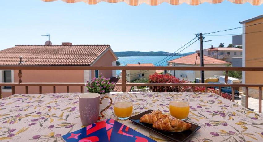 Comfortable apartment near the sea 📍Put Salduna I 10, 21220 Trogir, Croatie