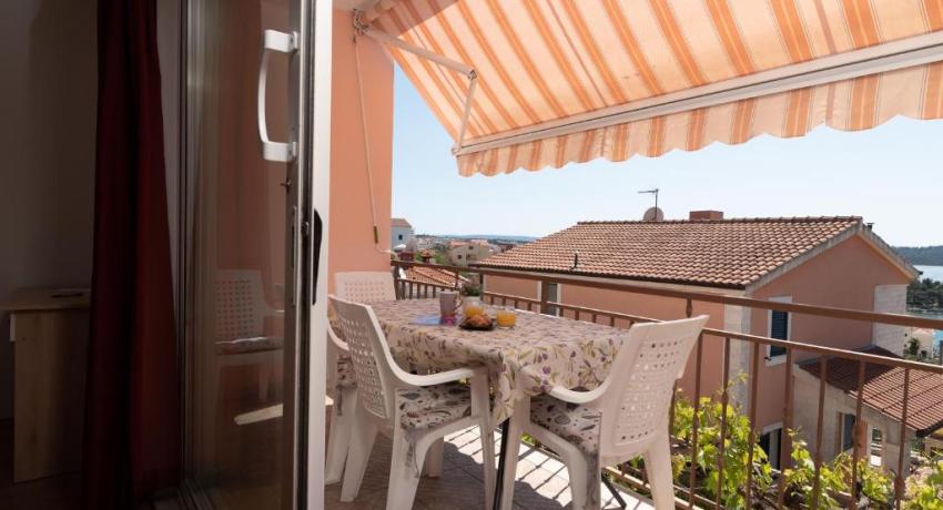 Comfortable apartment near the sea 📍Put Salduna I 10, 21220 Trogir, Croatie