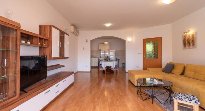 Comfortable apartment near the sea 📍Put Salduna I 10, 21220 Trogir, Croatie