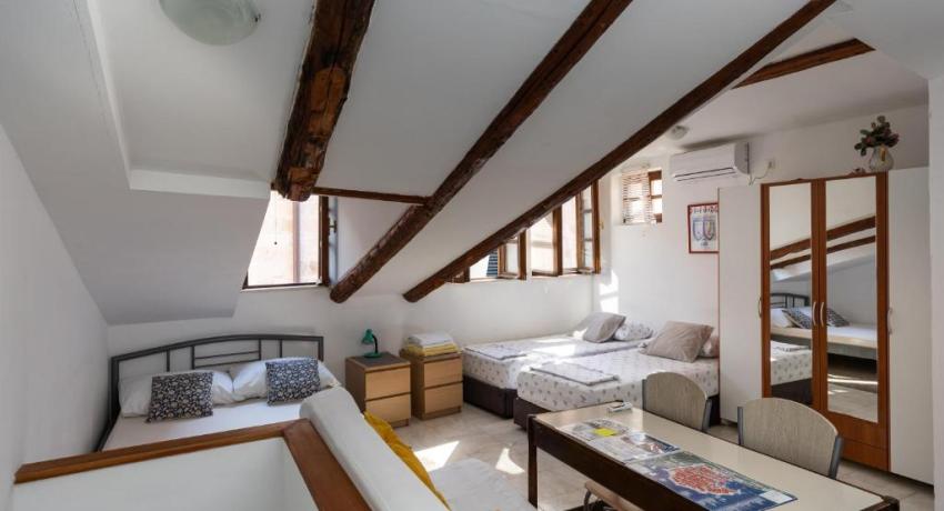 B&B BUZA HOUSE📍 6 Ulica Đura Baljevi, Vieille ville, 20000 Dubrovnik, Croatie