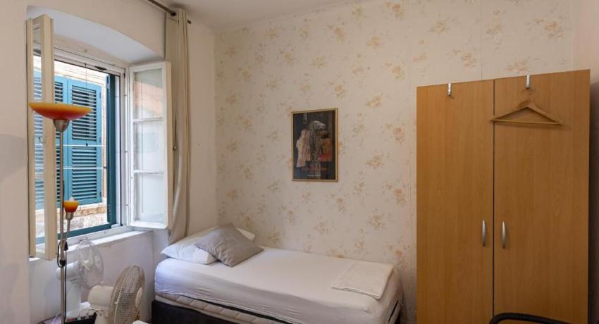 B&B BUZA HOUSE📍 6 Ulica Đura Baljevi, Vieille ville, 20000 Dubrovnik, Croatie