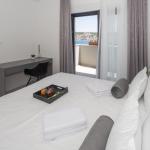 Beachfront house Olbia 📍9 Planikovica VI, 21223 Trogir, Croatie