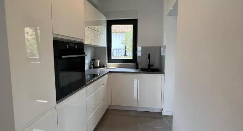 Beachfront house Olbia 📍9 Planikovica VI, 21223 Trogir, Croatie