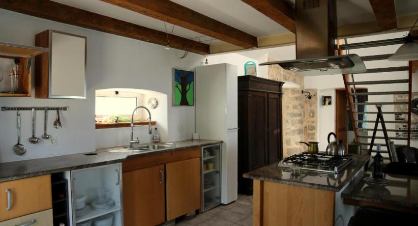 Eco Residence Rokotov 📍 Uvala Sv Ante 18, 21460 Stari Grad, Croatie