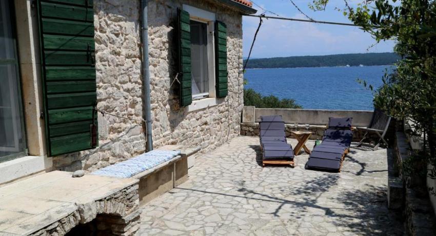 Eco Residence Rokotov 📍 Uvala Sv Ante 18, 21460 Stari Grad, Croatie