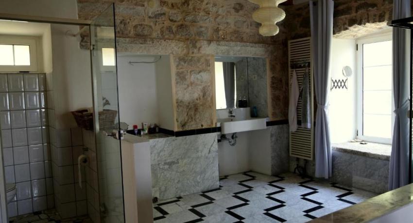 Eco Residence Rokotov 📍 Uvala Sv Ante 18, 21460 Stari Grad, Croatie