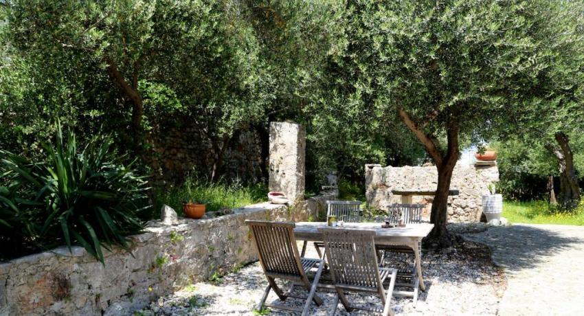 Eco Residence Rokotov 📍 Uvala Sv Ante 18, 21460 Stari Grad, Croatie