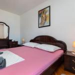 Apartments with parking space Stanici, Omis - 11421 📍 21310 Celina, Croatie