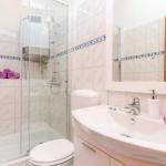 Two-Bedroom Apartment In Ratac📍 20232 Orašac, Croatie
