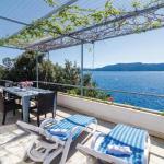 Two-Bedroom Apartment In Ratac📍 20232 Orašac, Croatie