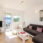 Two-Bedroom Apartment In Ratac📍 20232 Orašac, Croatie